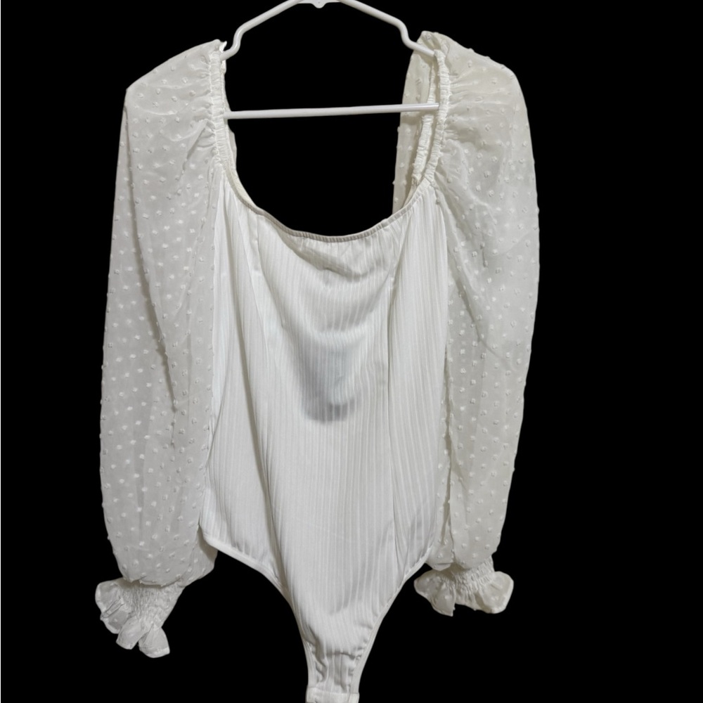 O60 Tracies White Puff Sleeve Bodysuit